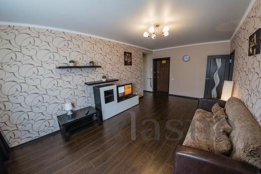 One bedroom apartment, Salmyshskaya 43/2, Orenburg - apartment by the day