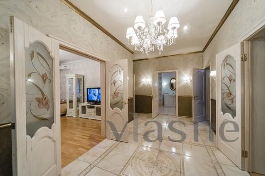 On day four-room apartment for rent modern renovated. Apartm