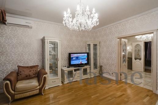 Three bedroom apartment, Komsomolskaya, Orenburg - apartment by the day