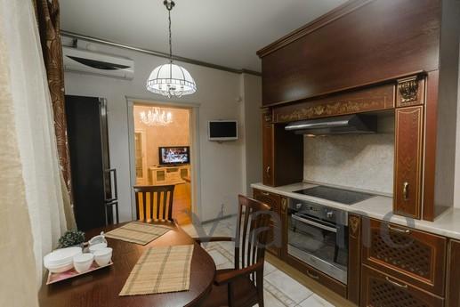 Three bedroom apartment, Komsomolskaya, Orenburg - apartment by the day