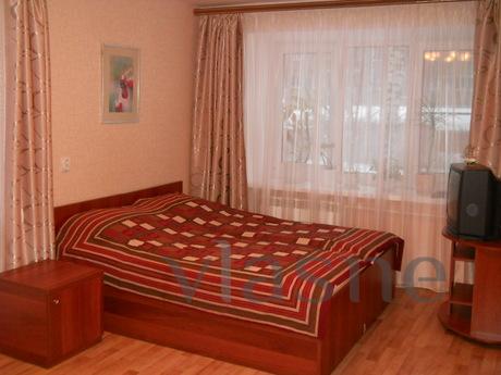 Town center, apartment with excellent repair, new furniture,