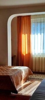 Quiet apartment in Odessa, Odessa - apartment by the day