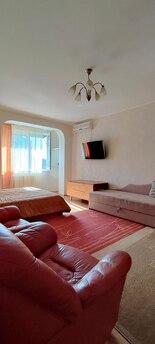 Quiet apartment in Odessa, Odessa - apartment by the day