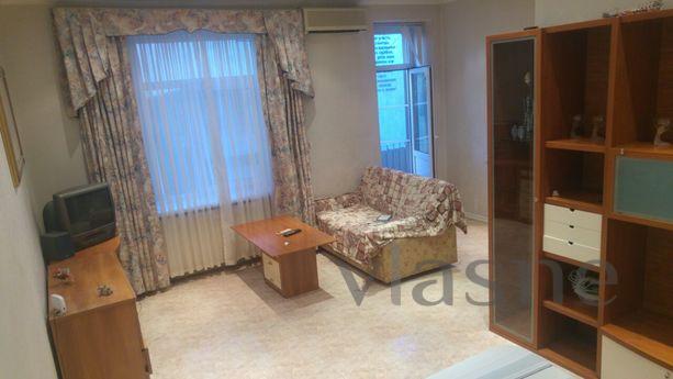 2 bedroom apartment located on the street of the World 11. T