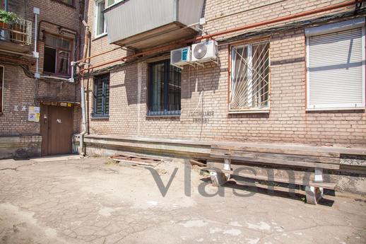 1-room suite on Shevchenko Boulevard, Zaporizhzhia - apartment by the day