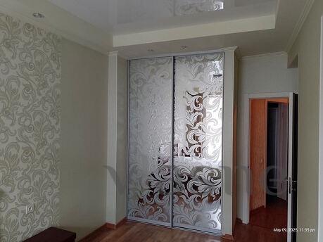 2 rooms. Lux near the port of Zaporizhzhya square, Zaporizhzhia - apartment by the day