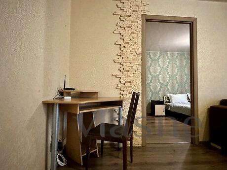 Daily rent 2-room semi-lux Ukrainian, Lahti, Zaporizhzhia - apartment by the day