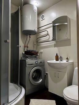 Daily rent 2-room semi-lux Ukrainian, Lahti, Zaporizhzhia - apartment by the day