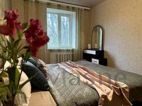 Daily rent 2-room semi-lux Ukrainian, Lahti, Zaporizhzhia - apartment by the day