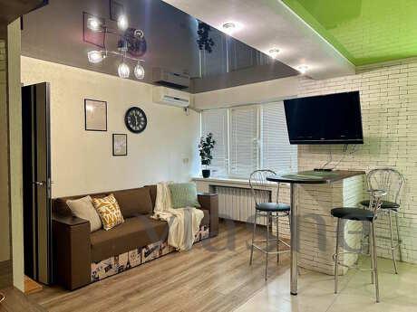 Excellent 2-room Junior Suite on Pobedy St., 87a, Zaporizhzhia - apartment by the day
