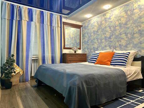 The two-room junior suite is conveniently located at 87a Pob