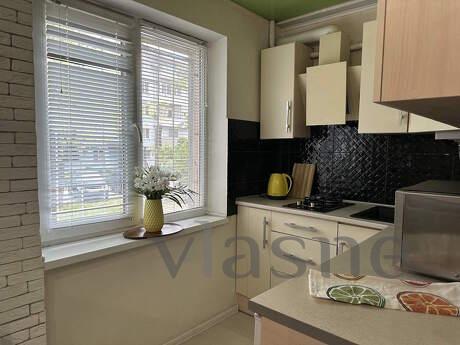 Excellent 2-room Junior Suite on Pobedy St., 87a, Zaporizhzhia - apartment by the day