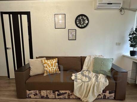 Excellent 2-room Junior Suite on Pobedy St., 87a, Zaporizhzhia - apartment by the day
