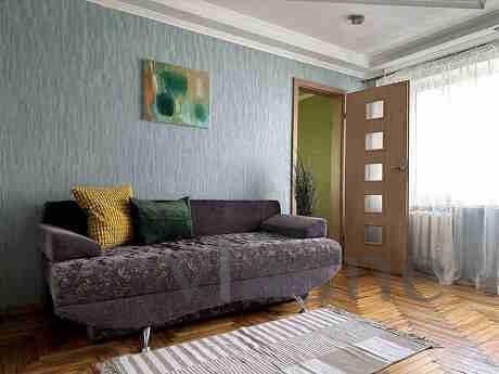 2 room Junior Suite on the street. Matrosova 25a, Zaporizhzhia - apartment by the day