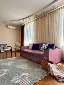 2 rooms. Junior suite on Soborny Avenue 212, Zaporizhzhia - apartment by the day
