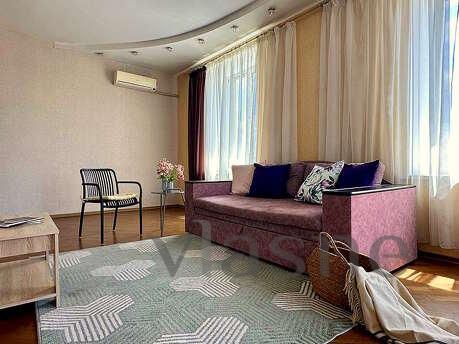 2 rooms. Junior suite on Soborny Avenue 212, Zaporizhzhia - apartment by the day