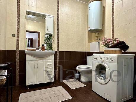 2 rooms. Junior suite on Soborny Avenue 212, Zaporizhzhia - apartment by the day