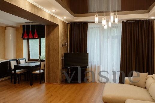 2 rooms. Lux near the port of Zaporizhzhya square, Zaporizhzhia - apartment by the day