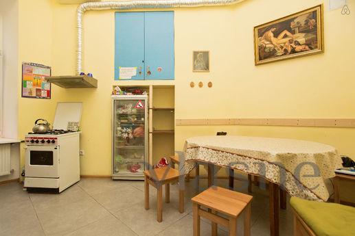 European hostel in the heart of the city, Odessa - apartment by the day