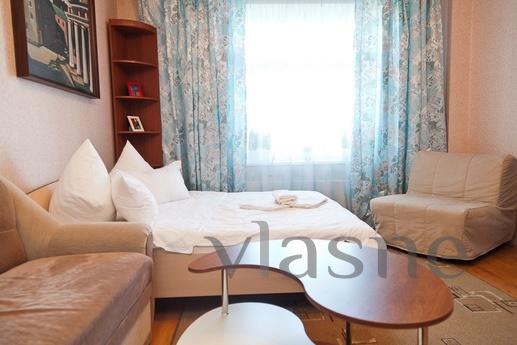 Daily rent apartment renovated, Moscow - apartment by the day