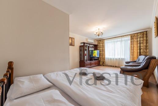 1k apartment Podobovo, Palats Sportu metro station, Kyiv - apartment by the day