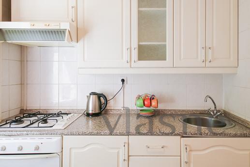 Rent 1k apartment on st. Hospital 2, Kyiv - apartment by the day