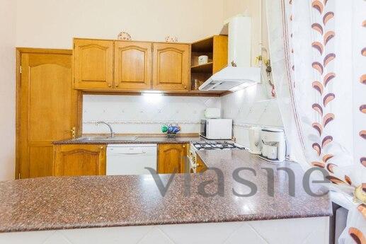 Rent podobovo 4k apartment, Kyiv - apartment by the day