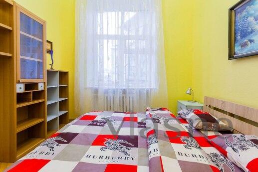 Rent podobovo 4k apartment, Kyiv - apartment by the day