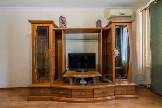 Podobova 2k apartment bіlya Sports Palace, Kyiv - apartment by the day