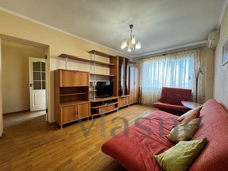 Rent 2k apartment from Pechersk metro station, Kyiv - apartment by the day