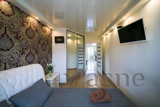Pobodova rent 2k apartment, Kyiv - apartment by the day