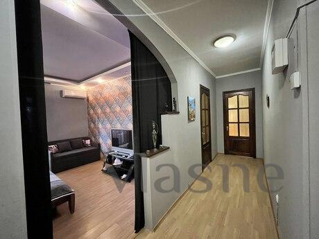 Rent a 3k apartment near the center of the capital, Kyiv - apartment by the day