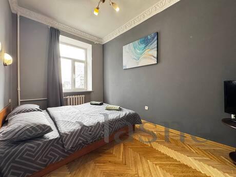 Rent a 3k apartment near the center of the capital, Kyiv - apartment by the day