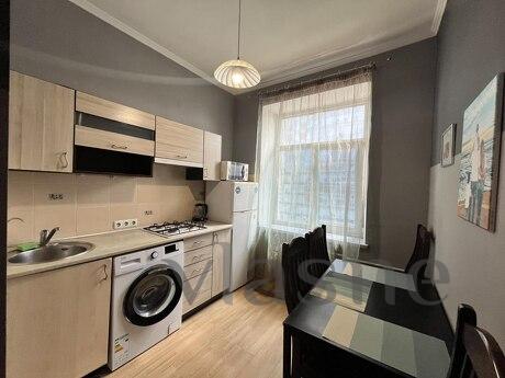 Rent a 3k apartment near the center of the capital, Kyiv - apartment by the day