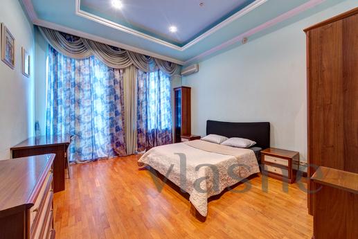 Podobova rent 3k apartment, Kyiv - apartment by the day