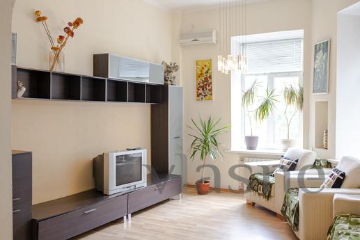 Pobodova rent 3k apartment, Kyiv - apartment by the day
