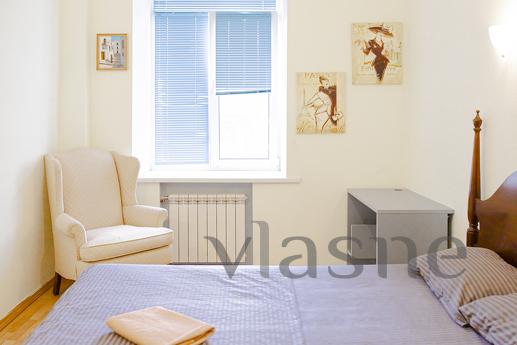 Pobodova rent 3k apartment, Kyiv - apartment by the day