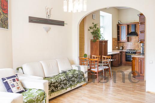 Pobodova rent 3k apartment, Kyiv - apartment by the day