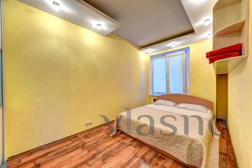 Podobova rent 3k apartment, Kyiv - apartment by the day