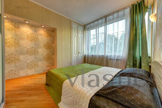 Podobova rent 3k apartment, Kyiv - apartment by the day