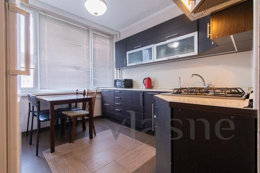 Rent 3k apartment, Zoloti Vorota metro station, Kyiv - apartment by the day