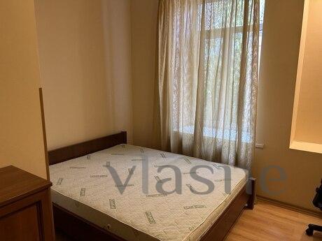 Rent a 3k apartment near the center of Kiev, Kyiv - apartment by the day