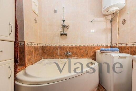 Podobova rent 4k apartment, Kyiv - apartment by the day