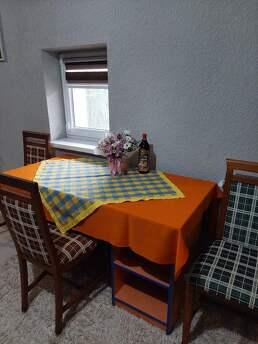 It’s warm to live like it’s behind the terrace, Mukacheve - apartment by the day