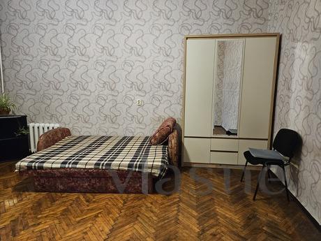 Оренда 1 кімнатна квартира  Вокзальна ме, Киев - квартира посуточно