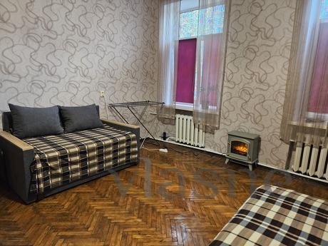 Оренда 1 кімнатна квартира  Вокзальна ме, Киев - квартира посуточно