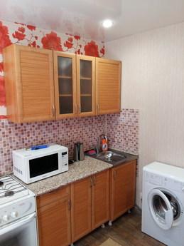 Excellent 2-room apartment in the center, Barnaul - apartment by the day