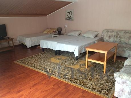 Rooms for rent in a private house, Berehovo - apartment by the day