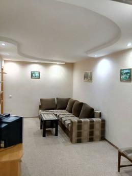 2 bedroom apartment in the center, Dnipro (Dnipropetrovsk) - apartment by the day