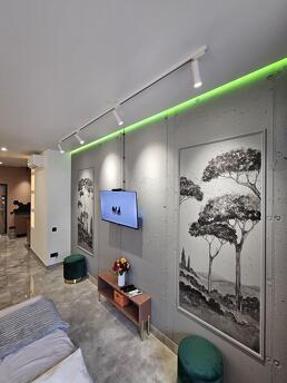 5 minutes to the beach. Designer apartment!, Odessa - apartment by the day